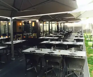 restaurant terrasse Châteaubourg-5